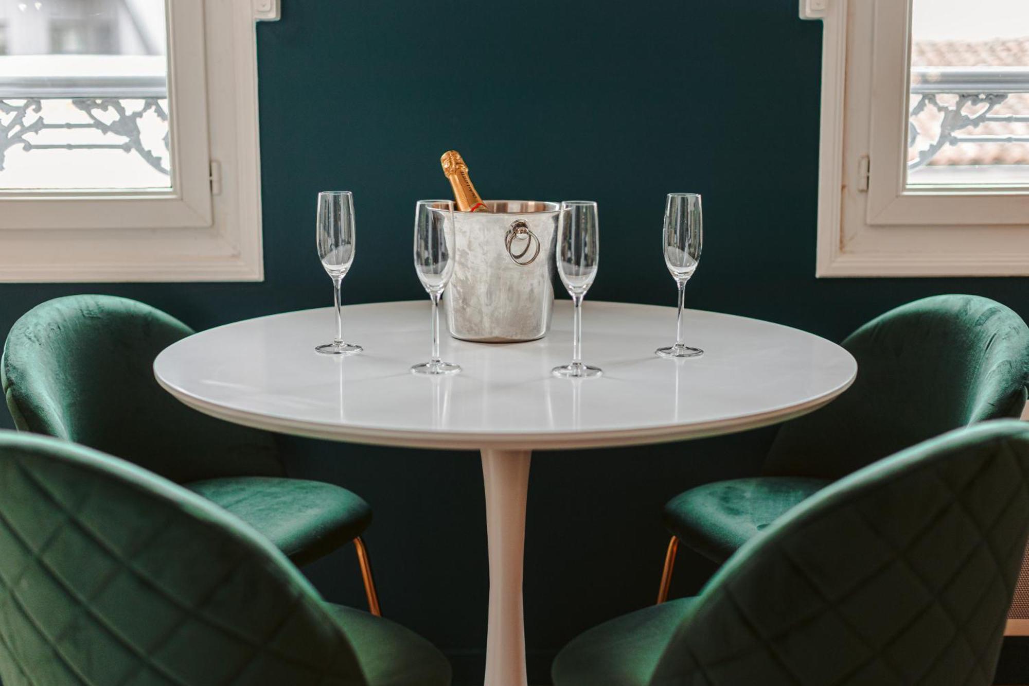 Gatsby - Elegant, Central, Fibre, Tv 4K, Netflix, Literie Confortable La Rochelle  Exteriér fotografie